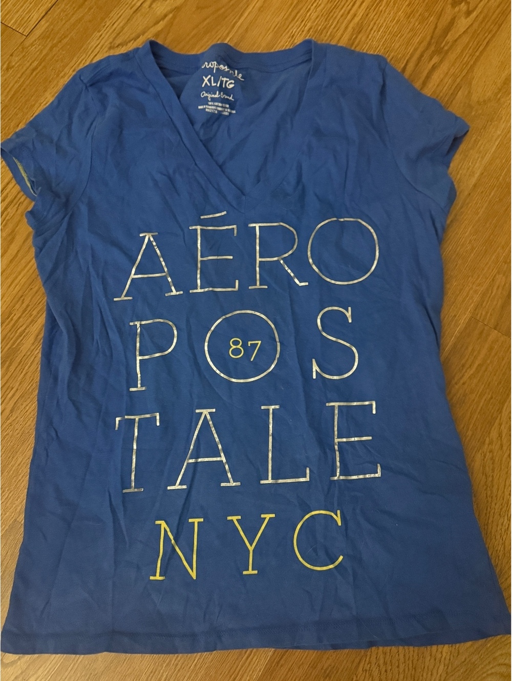 Woman’s aeropostale blue v-neck t-shirt xl